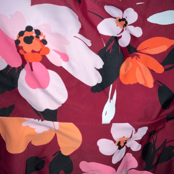 Mynah NWT Peplum Floral Swim Top - Size 16W - Picture 3 of 8